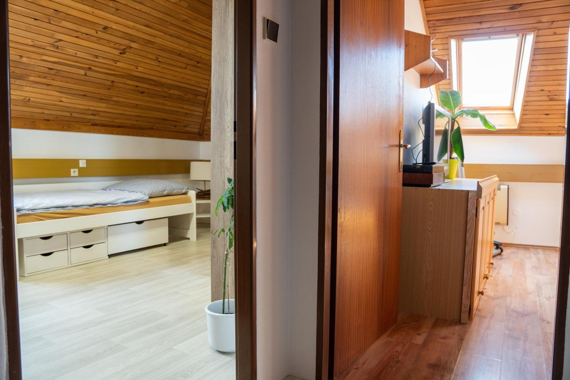 Apartmany Nabrezi Susice Nad Otavou Bagian luar foto