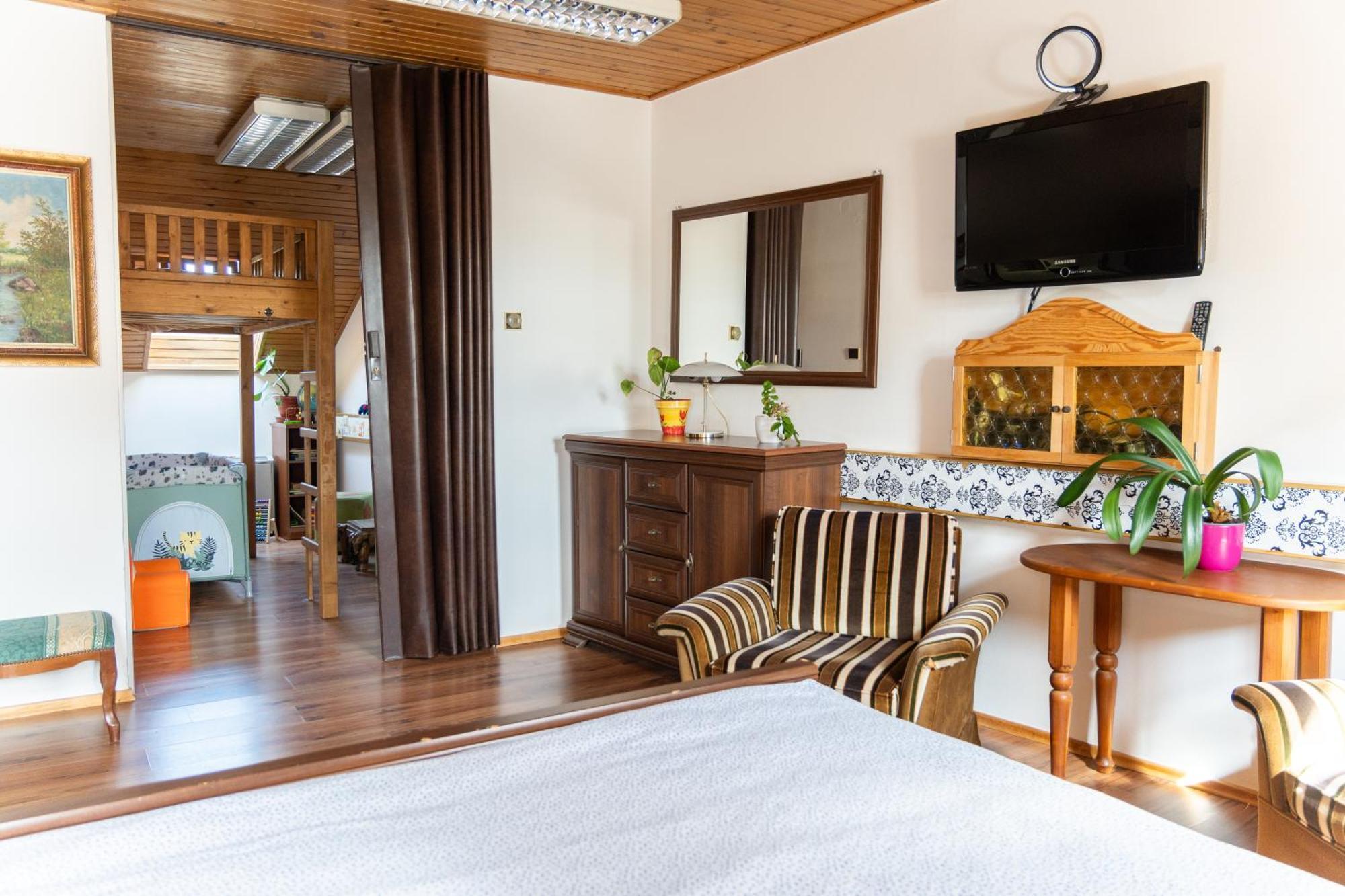 Apartmany Nabrezi Susice Nad Otavou Bagian luar foto